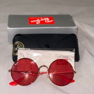Ray-Ban Round Sunglasses